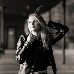 Анжела Попова | Сетка — социальная сеть от hh.ru