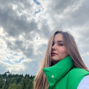 Элина Пахомова