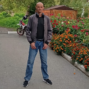Николай Попов