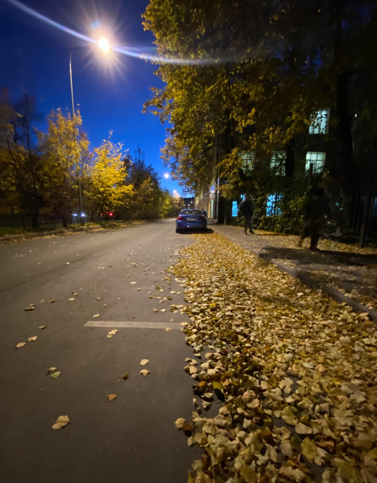 Частенько делаю маркетинговые аудиты.
Вот смотришь на бизнес. Стоит. Работает. Деньги приносит, налоги платит.
Но вот есть чувство неправильности какой-то.
Вот как на фото | Сетка — социальная сеть от hh.ru