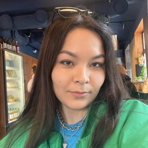 Амина Акенева