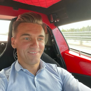 Artem Uglov | Сетка — социальная сеть от hh.ru