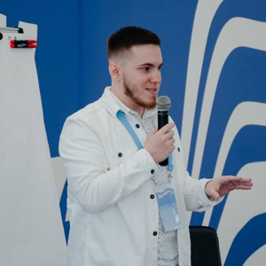 Антон Шенинг