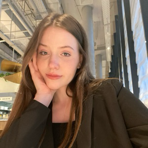 Ксюша Шарова | Сетка — социальная сеть от hh.ru