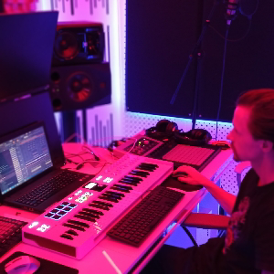 Денис Сохарев | Сетка — социальная сеть от hh.ru