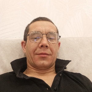 Игорь Толстяков