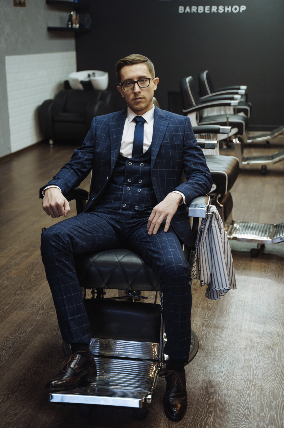 Съемка для барбершопа BRITVA в партнерстве с мужским магазином Men’s Look Store.
На фото управляющие барбершопом - Рустам Мендубаев и Ринат Латыпов | Сетка — социальная сеть от hh.ru