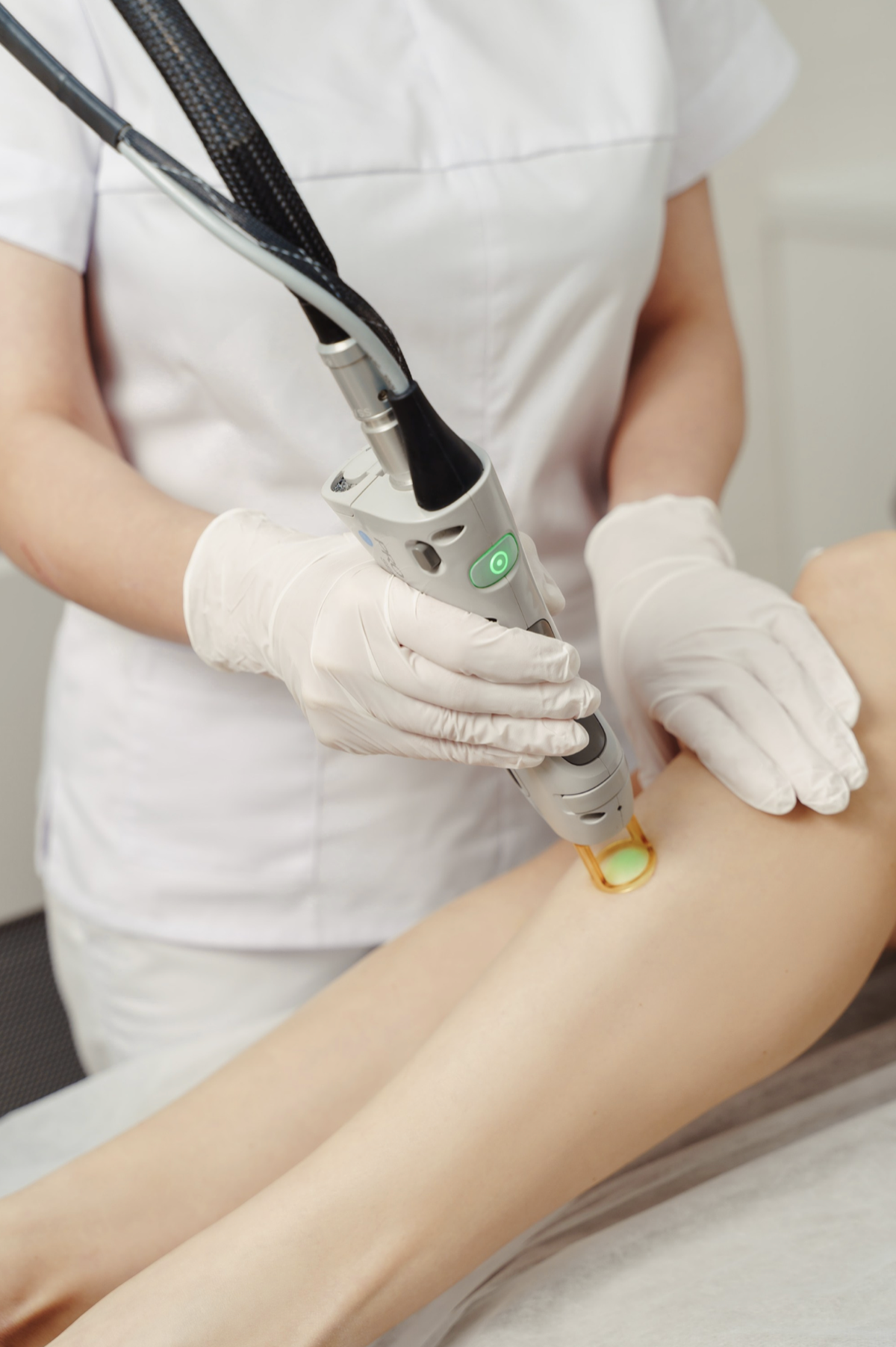 Контент фото для клиники косметологии QClinic  
#омск #фотоомск #фотографомск #бизнесфото #контентфото #фотодлябизнеса #сетка #сеткаомск #фотограф #фото #фотосессия #фотография | Сетка — социальная сеть от hh.ru