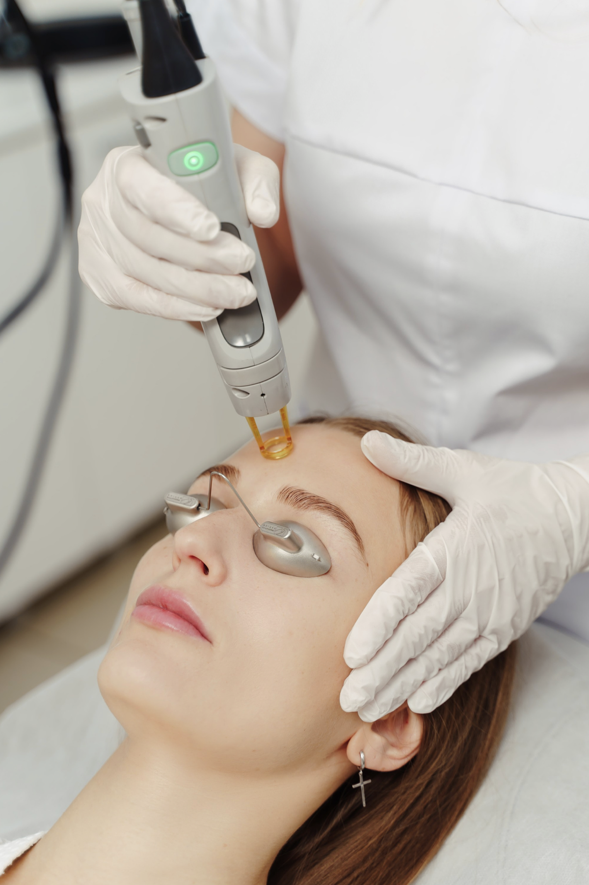 Контент фото для клиники косметологии QClinic  
#омск #фотоомск #фотографомск #бизнесфото #контентфото #фотодлябизнеса #сетка #сеткаомск #фотограф #фото #фотосессия #фотография | Сетка — социальная сеть от hh.ru