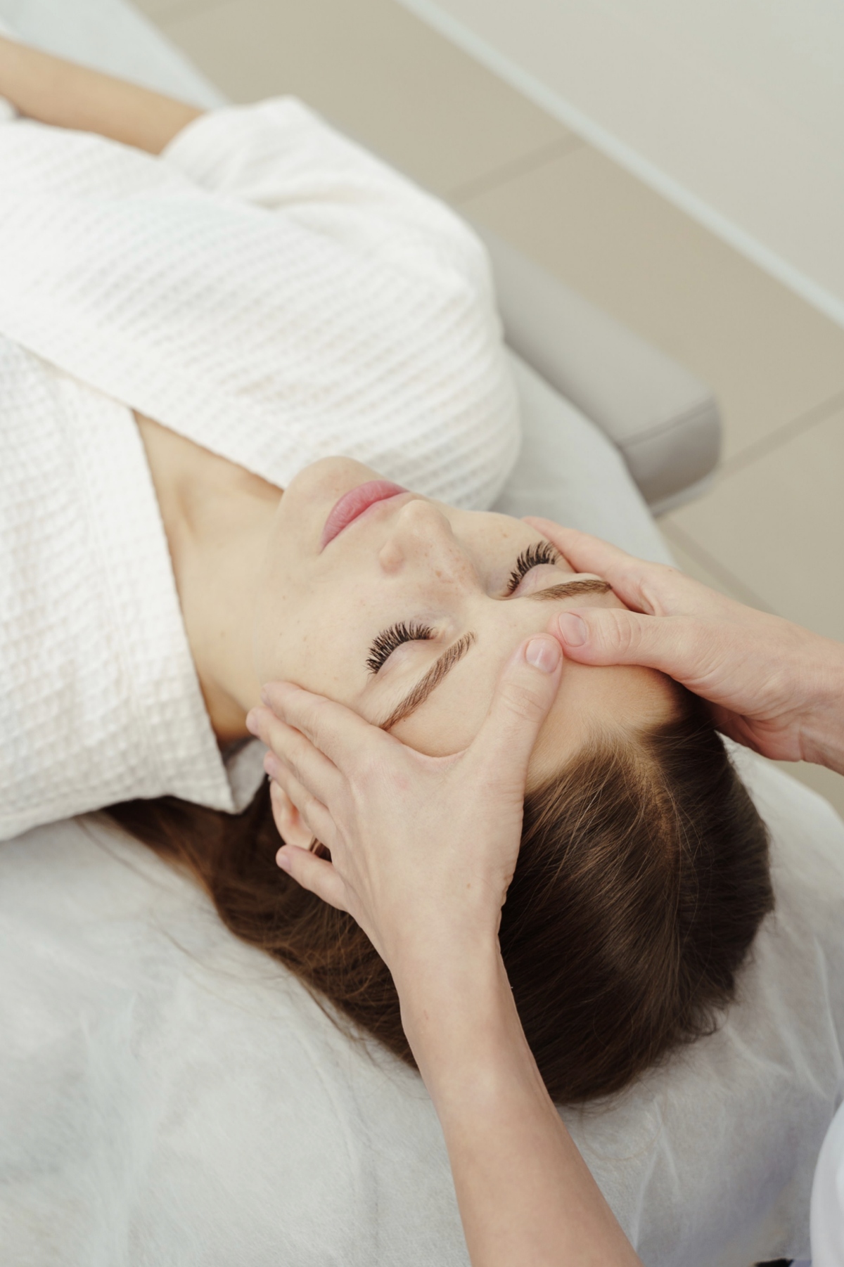 Контент фото для клиники косметологии QClinic  
#омск #фотоомск #фотографомск #бизнесфото #контентфото #фотодлябизнеса #сетка #сеткаомск #фотограф #фото #фотосессия #фотография | Сетка — социальная сеть от hh.ru