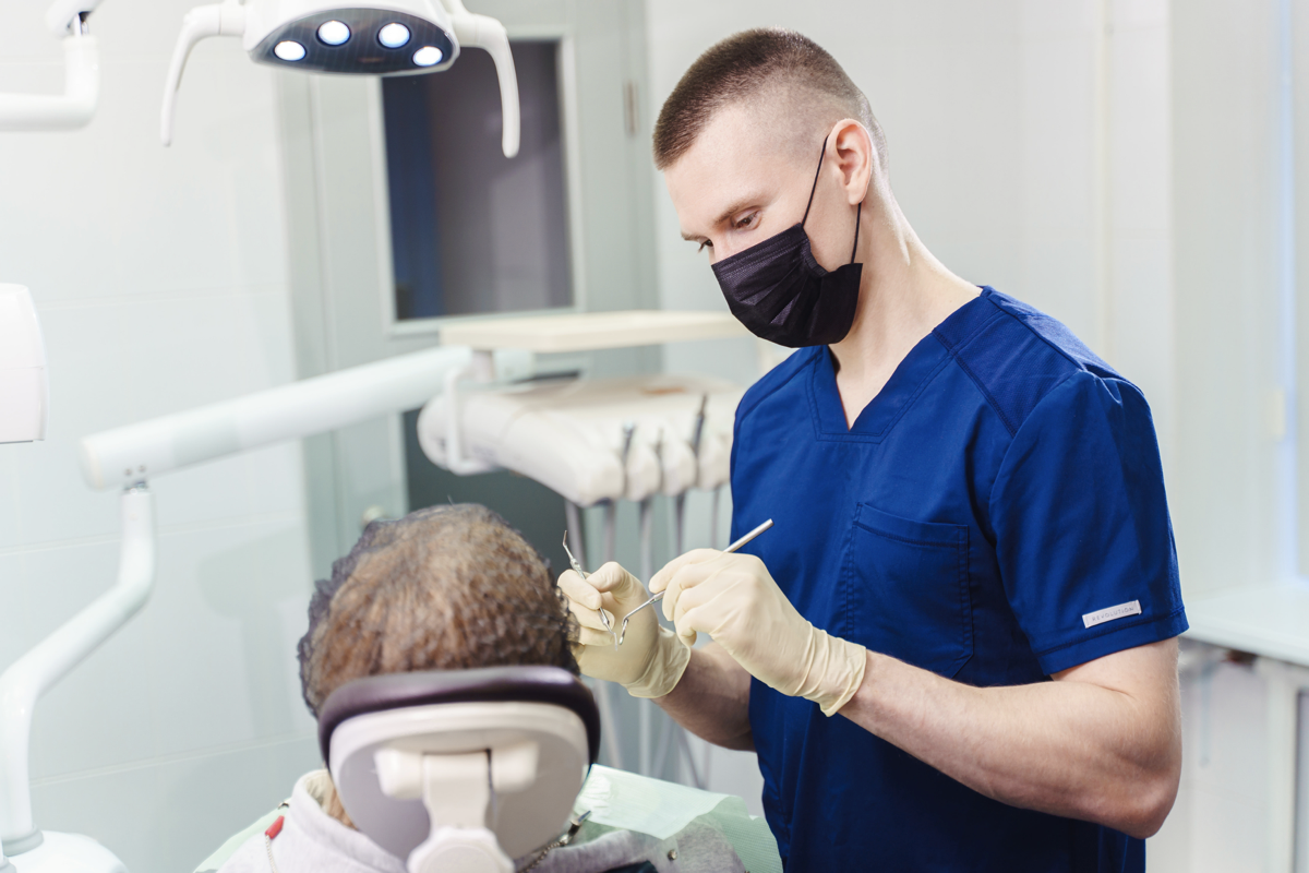 Контент фото для стоматологической клиники OmDent  
#омск #фотоомск #фотографомск #бизнесфото #контентфото #фотодлябизнеса #сетка #сеткаомск #фотограф #фото #фотосессия #фотография | Сетка — социальная сеть от hh.ru