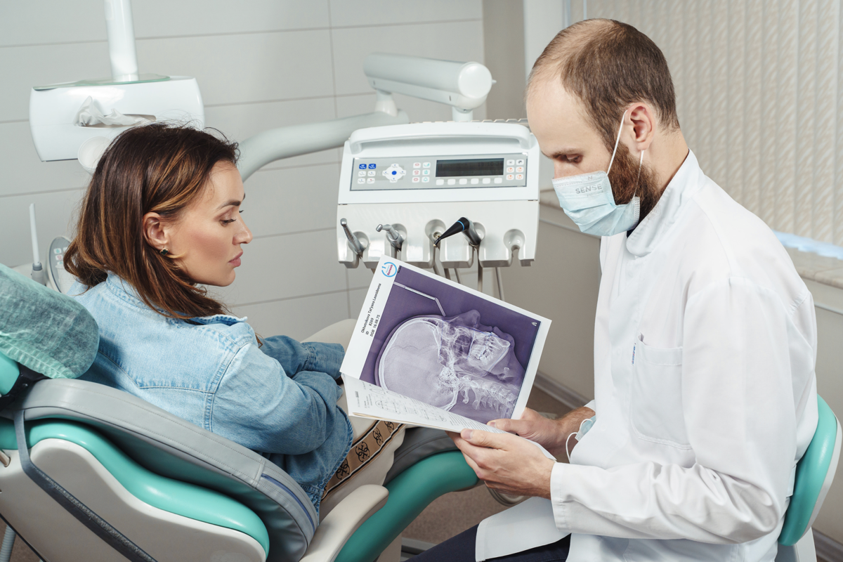 Контент фото для стоматологической клиники OmDent  
#омск #фотоомск #фотографомск #бизнесфото #контентфото #фотодлябизнеса #сетка #сеткаомск #фотограф #фото #фотосессия #фотография | Сетка — социальная сеть от hh.ru