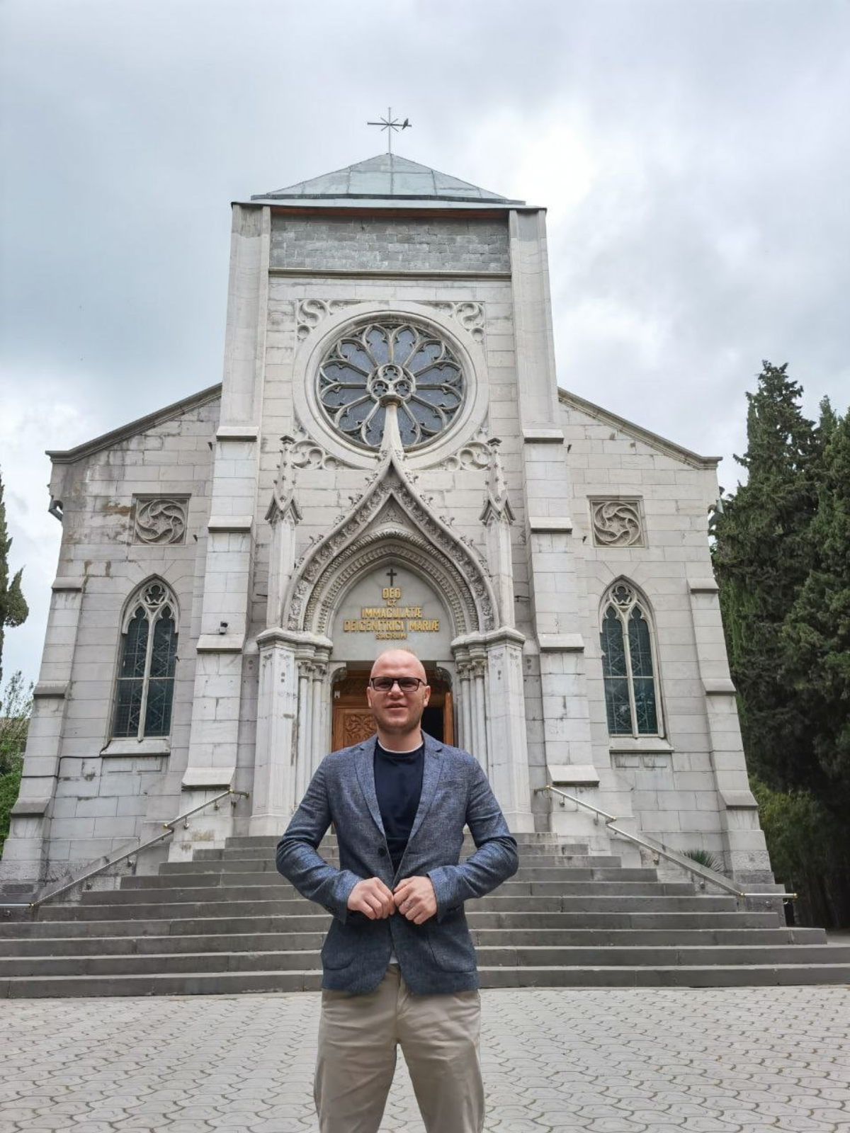 Артем Праздников