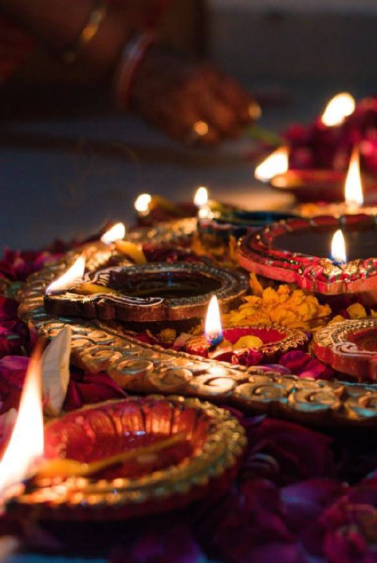 🔥Фестиваль Diwali в Ханой-Москва
С 24 по 27 октября
В программе:
❣️яркие и необычные театрализованные постановки 
❣️танцы Дандия (Гарба) от артистов из Индии
❣️современные танцы и мастер-классы в стил... | Сетка — социальная сеть от hh.ru
