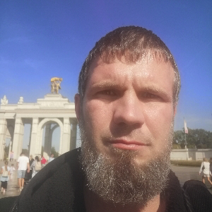 Михаил Колесников