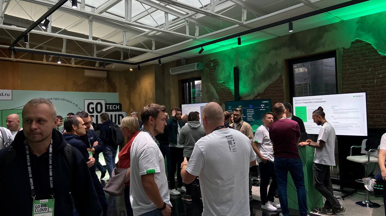 Делимся атмосферой с GoCloud Tech 🔥
Подключиться к онлайн-трансляции можно по регистрации тут. | Сетка — социальная сеть от hh.ru