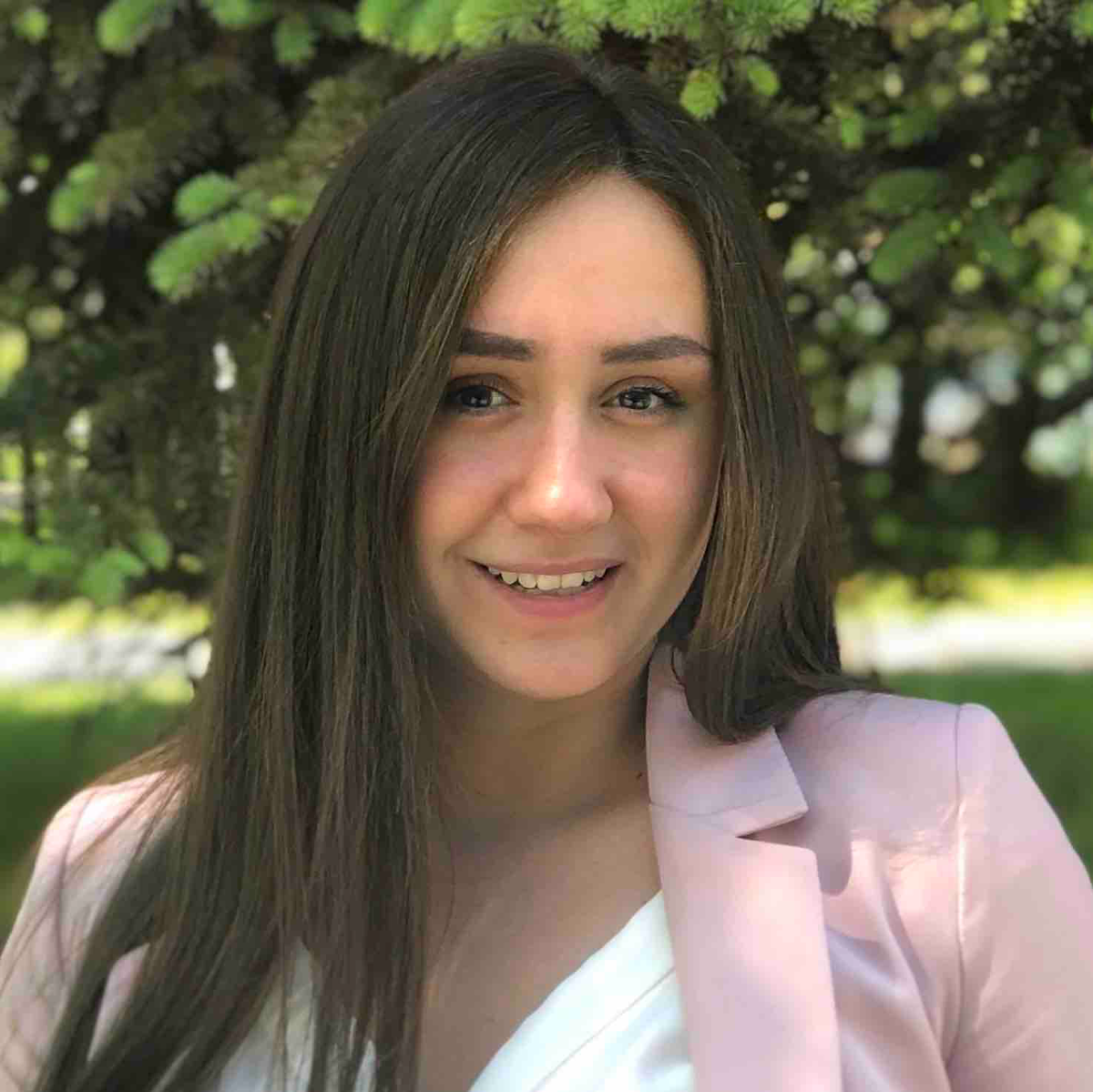 Алена Дернова