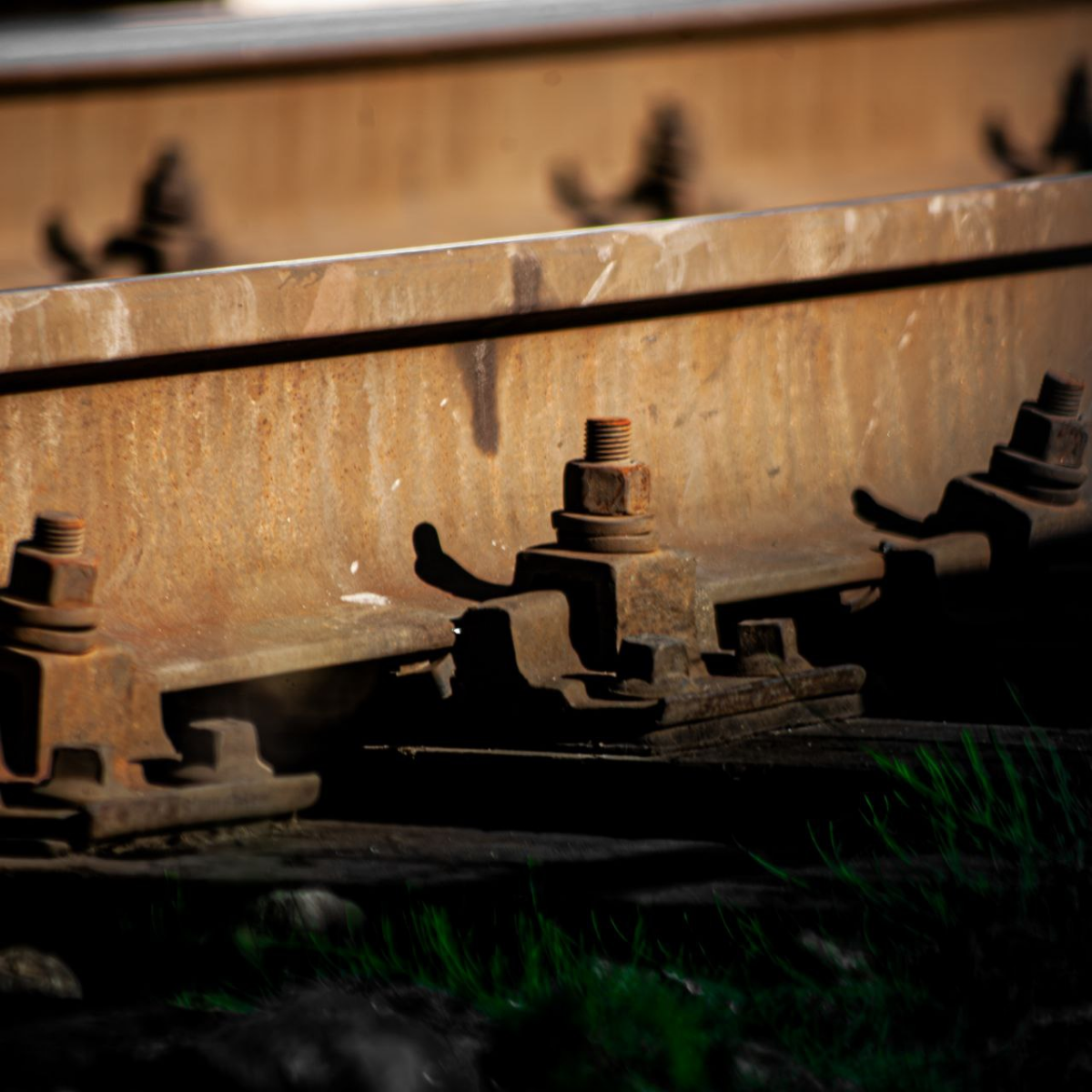 #RailroadTrack
А мне очень даже красиво. По моему счастье это находить красоту в таких неприметных вещах.
Canon EOS 5D + Canon EF 75-300mm f/4-5.6 III USM
260mm -- f/5.6 -- 1/200 -- ISO 100 | Сетка — социальная сеть от hh.ru