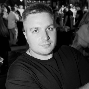 Игорь Голиков