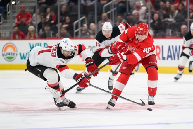 Матч 🚘 и 👹 оказался богат на красивые фотографии
Его же фото в предыдущем посте.
Фото: David Guralnick, Detroit News
#нхл #nhl #Детройт #НьюДжерси
⤵️ Чат | Сетка — социальная сеть от hh.ru