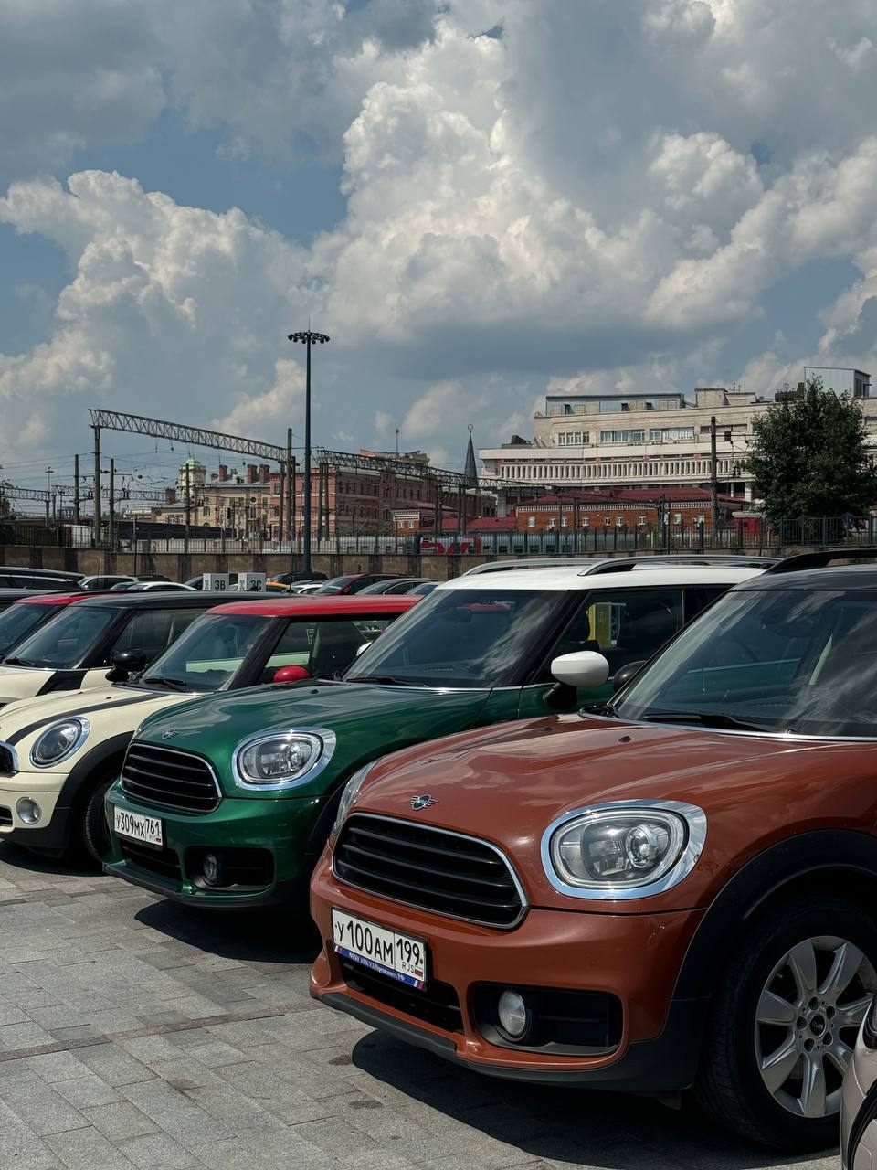 🚙 Бесплатная выставка мини-куперов в Депо «Три вокзала»
27 октября с 12:00 до 16:00
⏭️Вход свободный
🗺Новорязанская улица, 23 с.5, м. Комсомольская
📲Подпишитесь на Вдвижении
#бесплатно #выставки | Сетка — социальная сеть от hh.ru