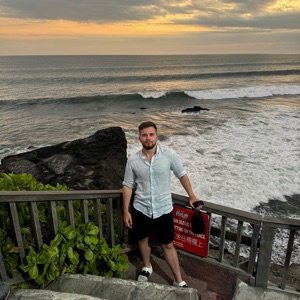 Тигран Петросян | Сетка — социальная сеть от hh.ru