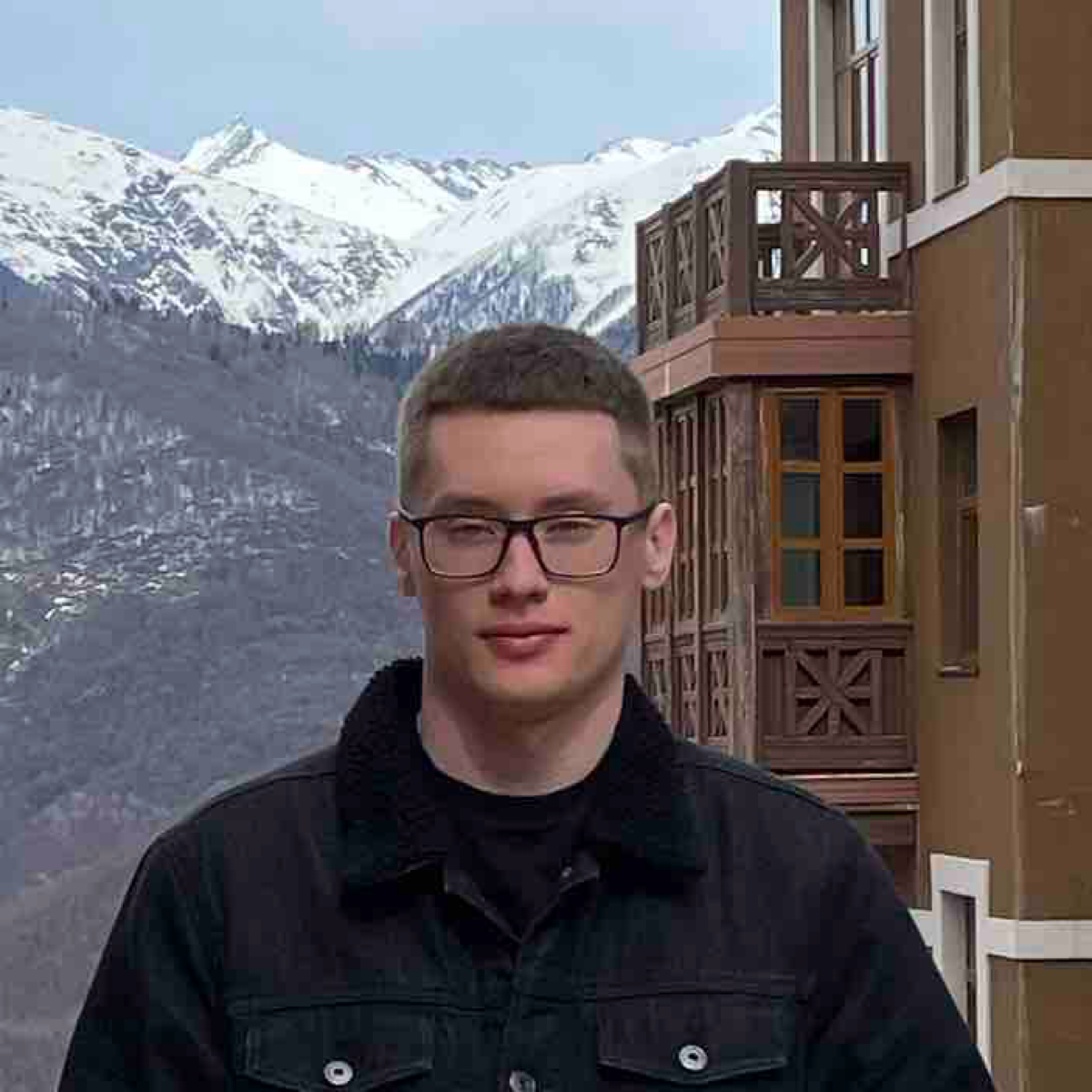 Акмурат Ходжатов