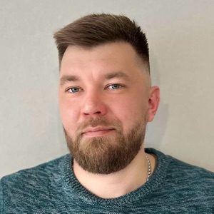 Евгений Маслов