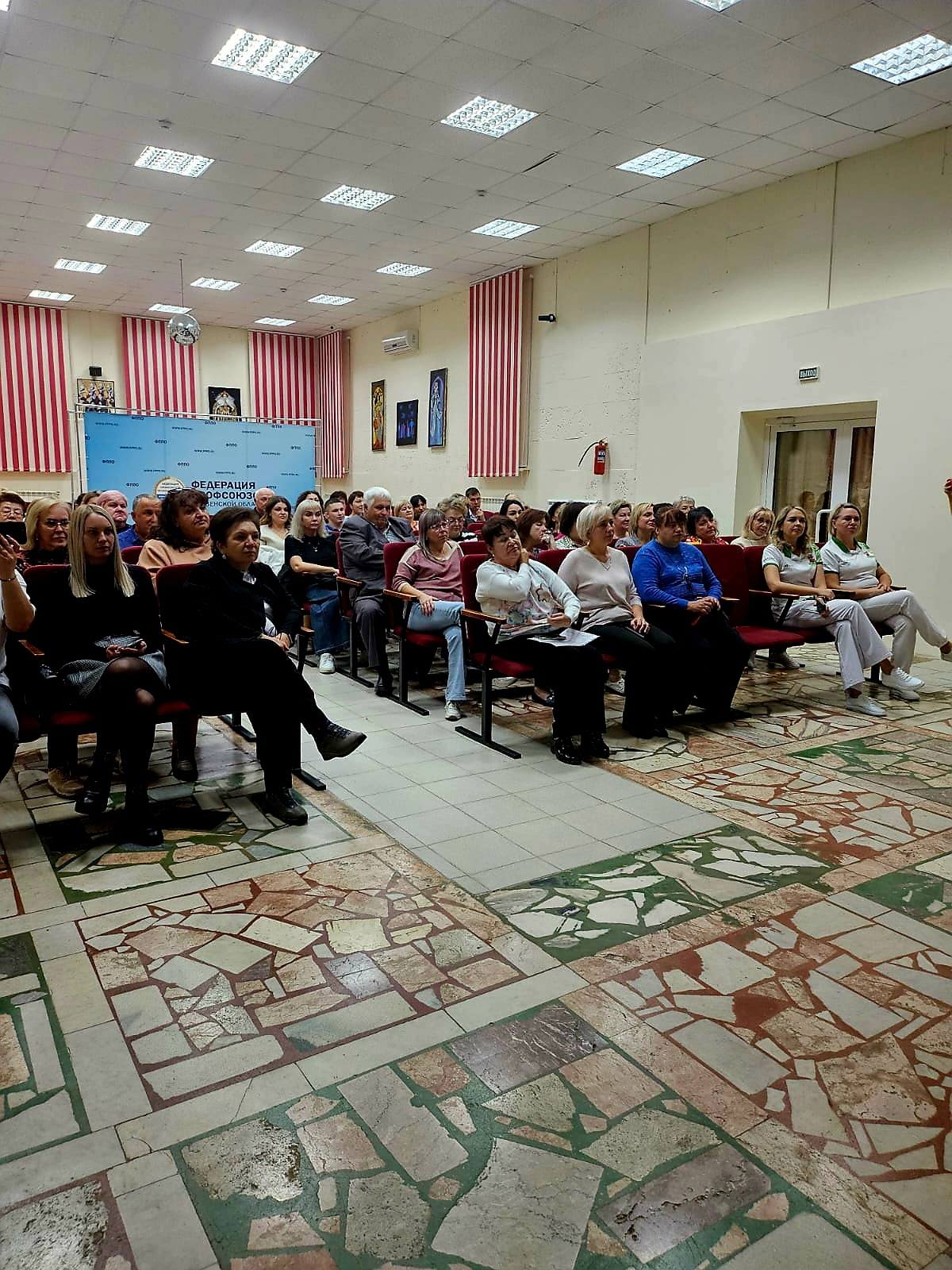 Вчера мы с коллегой из Домовых  участвовали в открытии слёта профсоюзов Пензенской области, который проходит в прекрасном городе Пенза | Сетка — социальная сеть от hh.ru