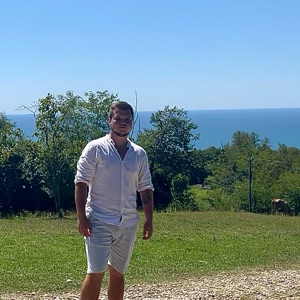 Александр Власов