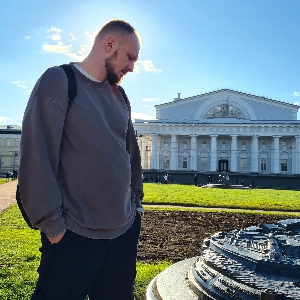 Антон Аксенов