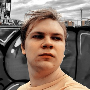 Руслан Большаков