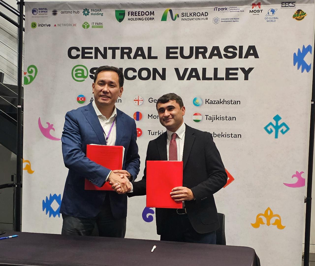 На недавнем мероприятии в Штатах Central Eurasia @ Silicon Valley, где собрались представители стартап-экосистемы со всей Азии, между организатором мероприятия/акселератором Silkroad Innovation Hub и ... | Сетка — социальная сеть от hh.ru