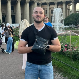 Артем Грошев