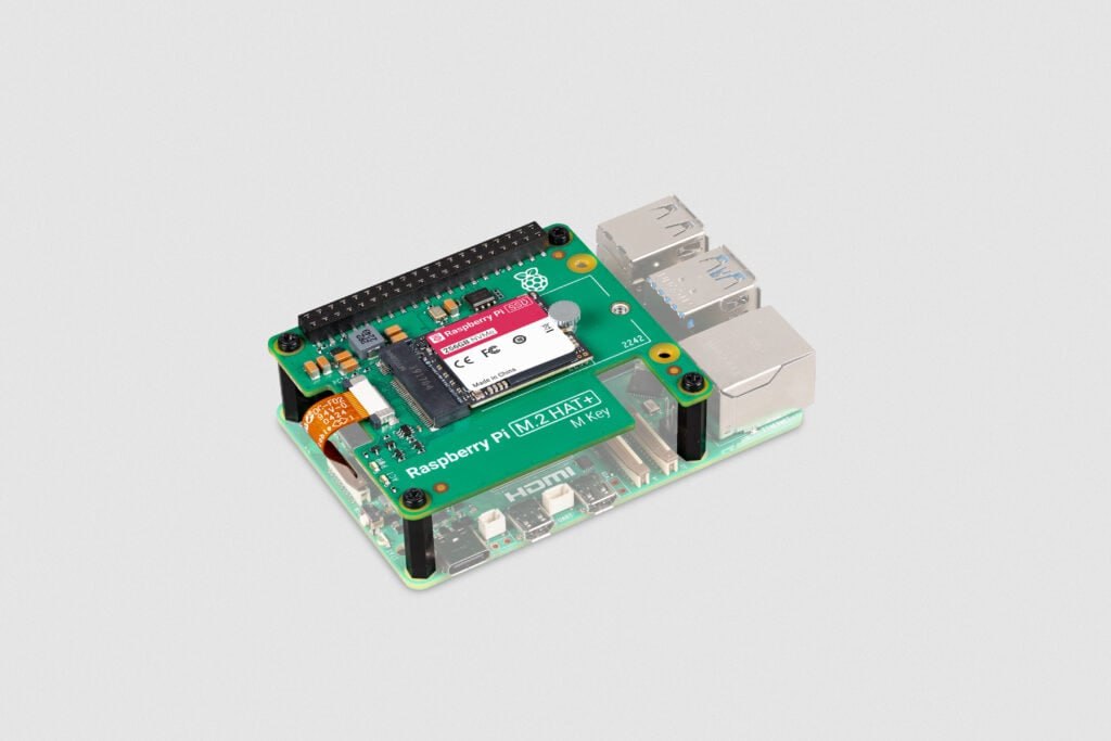 Raspberry Pi представила свои первые SSD и AI модули
Raspberry Pi выпустила под своим брендом SSD-накопители M.2 2230 на 256 и 512 Гбайт для Raspberry Pi 5. Накопители используют интерфейс PCIe 3 | Сетка — социальная сеть от hh.ru