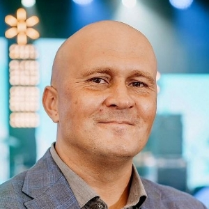 Эдуард Балуев