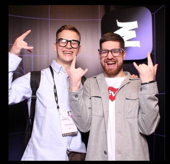 Epic Growth: как оно было?
Саша и Захар недавно посетили конференцию, послушали лекции, понетворкали, а потом пришли к своим коллегам удаленщикам → хвастаться. Я подумал, вам тоже интересно послушать | Сетка — социальная сеть от hh.ru