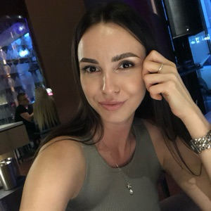 Алина Хасанова