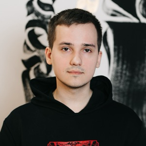 Максим Харлов