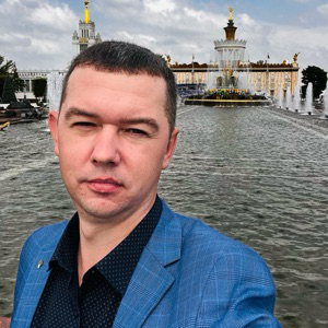 Денис Агломзянов