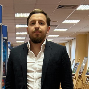 Иван Фролов