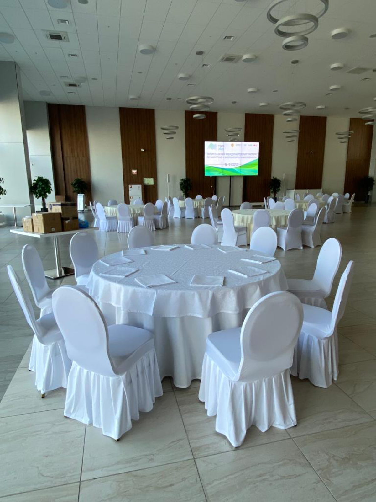 Ткань и пошив для HoReCa и Event.
Рад приветствовать Вас коллеги, я занимаюсь поставками европейских тканей Италии, Испании и Турции, а также столовым и интерьерным пошивом для предприятий | Сетка — социальная сеть от hh.ru