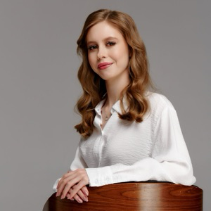 Анжелика Акбарова