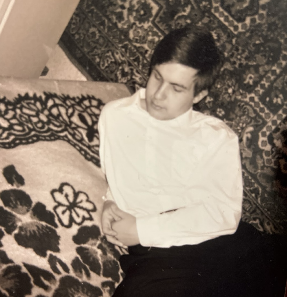 О важности уточнять у заказчика, что на самом деле стоит за задачей
Это был славный 2003-й. Тогда я только вступал в первые серьёзные отношения и первую серьёзную работу | Сетка — социальная сеть от hh.ru