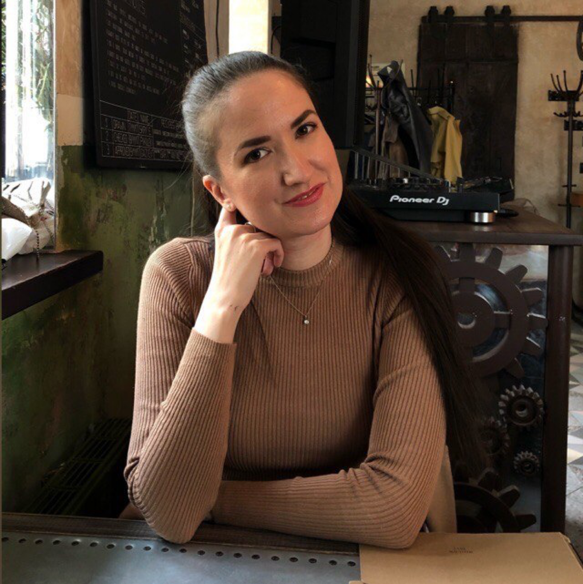 Колесник Оксана | Сетка — социальная сеть от hh.ru