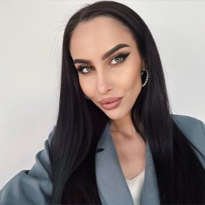 Полина Иващенко