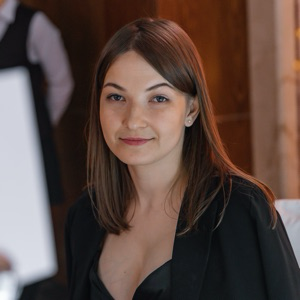 Полина Бурцева