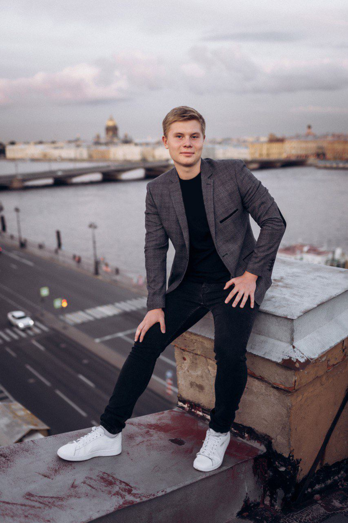 Андрей Гришин