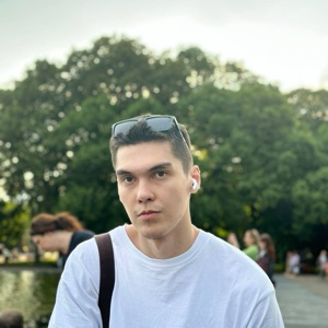 Алексеев Артем