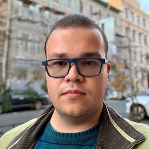 Константин Николаев
